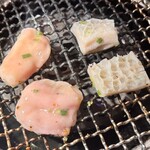 焼肉ホルモン はねいし - 