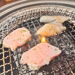 焼肉ホルモン はねいし - 