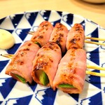 色とり鳥 - アボカド巻き串