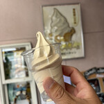 ピネキ - ピーナッツソフトクリーム。