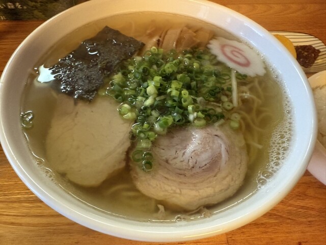 英（はなぶさ） - 鼠ケ関（ラーメン）の写真