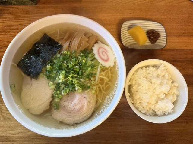 英（はなぶさ） - 鼠ケ関（ラーメン）の写真