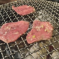 炭火焼肉ホルモン うしごろ 中目黒店 - 