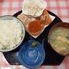 定食 めし屋
