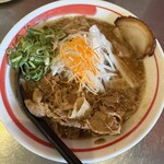 まる徳ラーメン - 料理写真:新徳島ラーメン(醤油豚骨＋魚介)