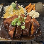 とんかつ七兵衛 三宮店 - 