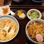  大村庵  - カツ丼セット(1,050yen) 蕎麦は冷たぬき