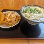 セルフうどん さくらんぼ - 料理写真:かけ２玉＋ちく天・かき揚げ・コロッケ