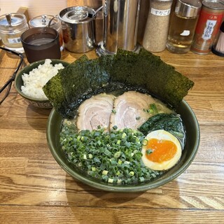 家系ラーメン 幸家_1