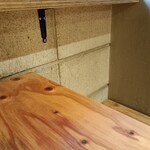 麺場 浜虎 - コンクリート・コンクリートブロックむき出しの図↑