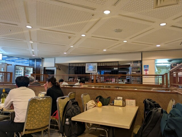 Akasaka Hanten Paresu Saido Biru Ten photo 4