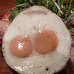 ルーエプラッツ ツオップ - ベーコン＆目玉焼き