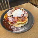 C&C BREAKFAST - パンケーキ フルーツスペシャル バナナ