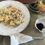 グリル四日市 - エビピラフ