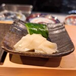 焼鳥しん - お口直しのお新香、おかわりをもらってしまいました