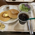 タリーズコーヒー - 米粉のパンケーキとドリンクのセット　サラダはパスタセット分