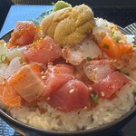 ウニツウmasa - ◆海鮮バラちらし 
      　1,400円（税込）
      　帆立・鯛・本鮪・トビッコ・サーモン・雲丹