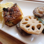 トーコーキッチン - キッシュ 副菜二品