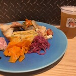 フリーハウス ザ イースト - 