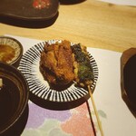 個室居酒屋 笑衛門 - この唐揚げのデカさ……お分かりいただけただろうか、、、？(笑)