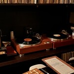 ノー ルーム フォー スクエアーズ - 