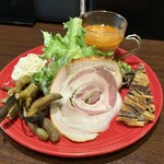 バルハチゴー - 前菜盛り合わせ♡スモークした枝豆が最高でした✨️✨️