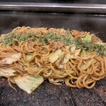 お好み焼き・もんじゃ しあわせや - 豚肉焼きそば　700円