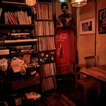 ノー ルーム フォー スクエアーズ - 