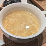 中国菜 はつがい 麻婆豆腐店 - 定食に付いてくるスープ  トウモロコシ感がしっかり