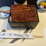 ぬりや - 特上うな重。上うな重が二重構造になったような仕様。