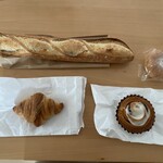 天宮のパン - バゲット、あんぱん、クロワッサン、シナモンロール