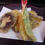 Teuchi Soba Honjin - さやエンドウ､茄子､海老､南瓜､薩摩芋､椎茸