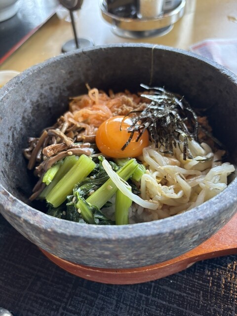 矢吹ヒルズゴルフクラブレストラン &ndash; 川辺沖の絶景と和食でくつろぐ