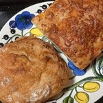 TANI ROKU BAKERY PANENA - 手捏ねのくるみパン　チーズフォカッチャ