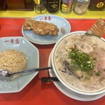 ドライブイン 一幸舎 - 