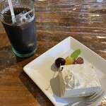 マスタードシード・電車食堂 - レアチーズケーキ