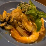 ウエストパパ - ピンク海老とアサリの冷たいスパゲッティ