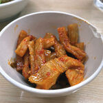 立ち呑み もりすけ - カリカリ大根キムチ（180円）