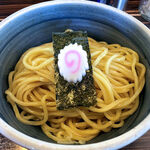 中華そば 螢 - 量は普通盛で300gですよ。