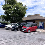 中華そば 螢 - お店の前には第1駐車場と第2駐車場があり、全部で40台も停められます。