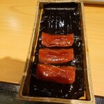 京極寿司 - □□握り□□
      この時に鮪が昆布の漬けにされているとの説明があった
