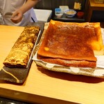 京極寿司 - ◯卵（撮影忘れたので切身ではない写真　笑）
      関西風と関東風の卵焼きとなる
      
      関東風は北陸の甘エビと
      バナメイエビのすり身をブレンドして混ぜてある卵焼き
      
      関西風は鰹出汁を効かした甘めの卵焼き