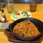 ワイルドバーン - 鉄鍋ナポリタン大盛り無料　素晴らしい