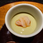 京極寿司 - 確かに甘エビには説明通り
      ねっとりとした甘み、旨味感があるなあ❗️