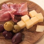 立ち飲みワイン 荒川STAND - 前菜3種盛り