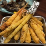 新世界じゃんじゃん横丁 串かつ 勝大 - 