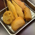 新世界じゃんじゃん横丁 串かつ 勝大 - 