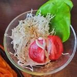 アルファー - サラダ付き