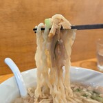 純手揉み中華 れん - ブタカスアブラが麺に絡む