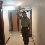 Bar 高橋 - 帽振れェッ～　少佐が見送りです